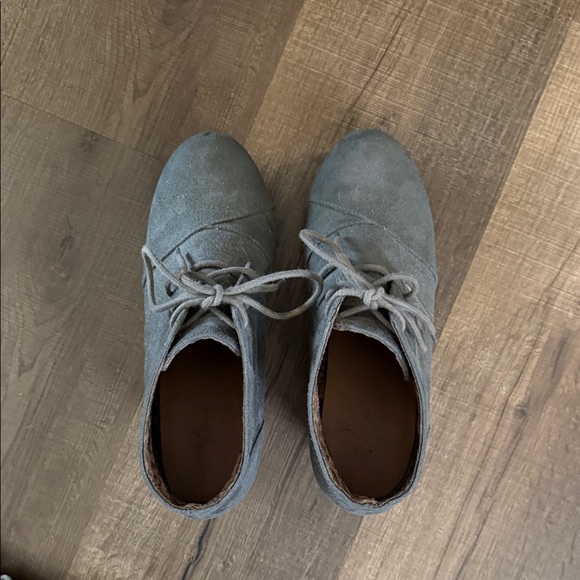 Gray Women's Ankle Boots - Picture 3 of 3